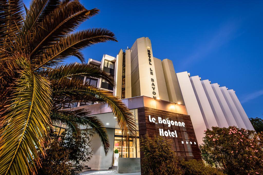 Hotel Le באיון מראה חיצוני תמונה